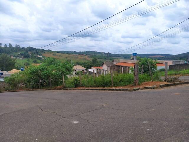 #82 - Área para Venda em Candeias - MG - 1