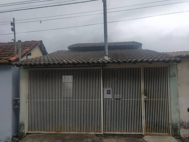 #100 - Casa para Venda em Candeias - MG - 1