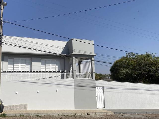 #113 - Casa para Venda em Candeias - MG - 2