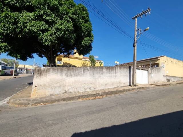 #122 - Casa para Venda em Candeias - MG - 3